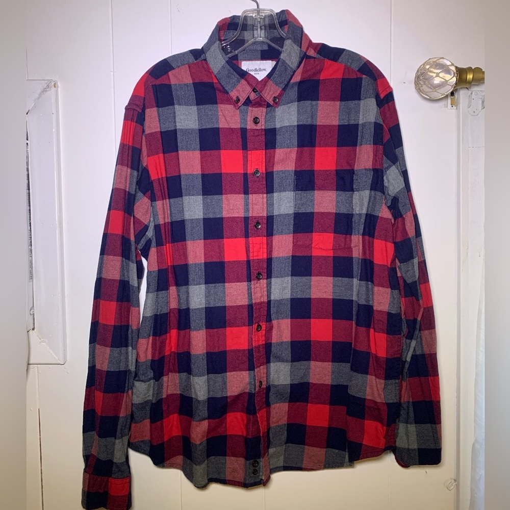 Mens XL Long Sleeve Button Down Shirt